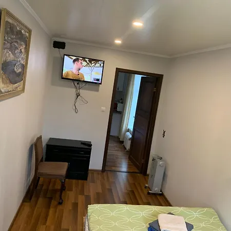 Delta 6 Two Big Beds