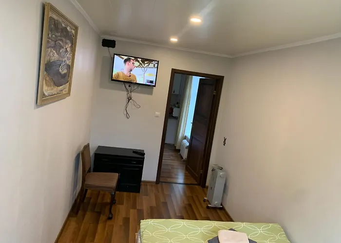 Delta 6 Two Big Beds